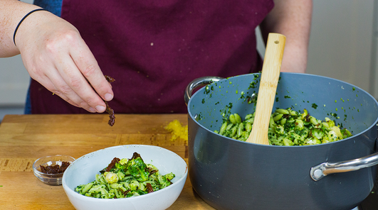 Medium f7bf9ace vegan kalepesto step6