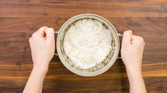 Vegan_Lemongrass_Noodles_Step-1 Vegan_Lemongrass_Noodles_Step-1