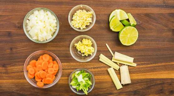 Vegan_Lemongrass_Noodles_Step-2 Vegan_Lemongrass_Noodles_Step-2