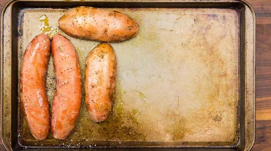Vegan_Stuffed_Sweet_Potatoes_Step-1 Vegan_Stuffed_Sweet_Potatoes_Step-1