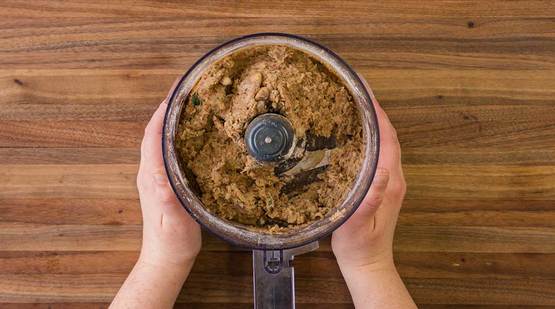 Vegan_White_Bean_Burgers_Step-1 Vegan_White_Bean_Burgers_Step-1