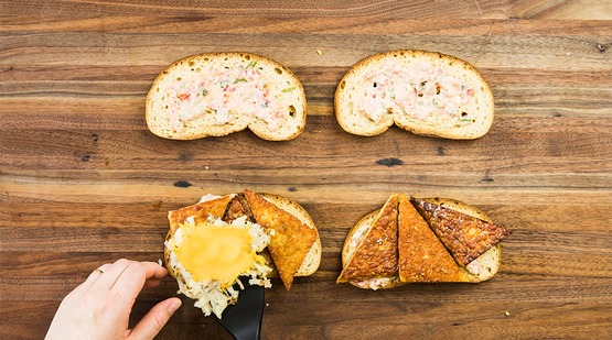 Build the sandwiches Build the sandwiches