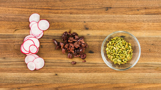 Prepare the toppings Prepare the toppings
