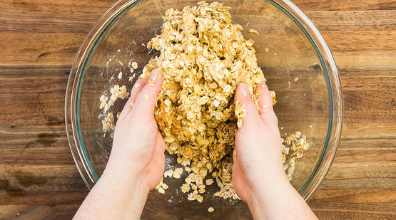 Vegan_Peanut_Butter_Banana_Oat_Balls_Step_2 Vegan_Peanut_Butter_Banana_Oat_Balls_Step_2