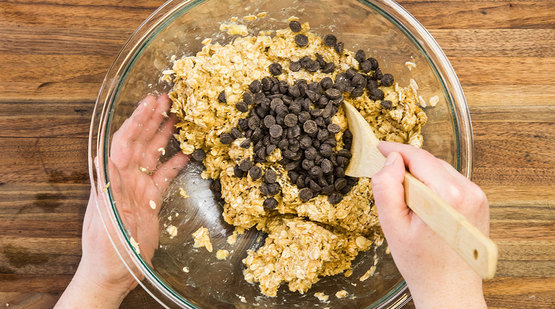 Vegan_Peanut_Butter_Banana_Oat_Balls_Step_3 Vegan_Peanut_Butter_Banana_Oat_Balls_Step_3