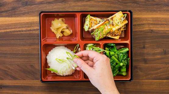 _555_309_Vegan_BentoBox_Step-6.jpg
