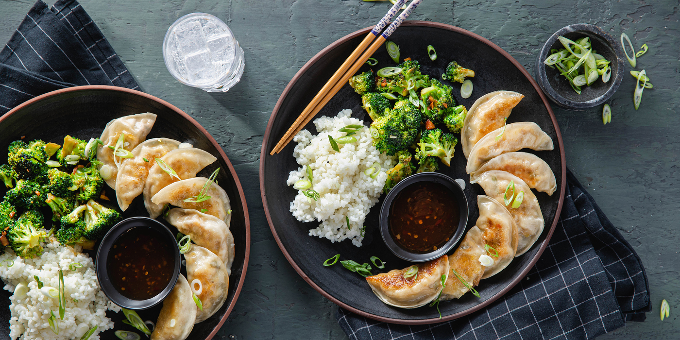1400 700 vegan corn crabdumplingswithgarlicbroccoli horizontal