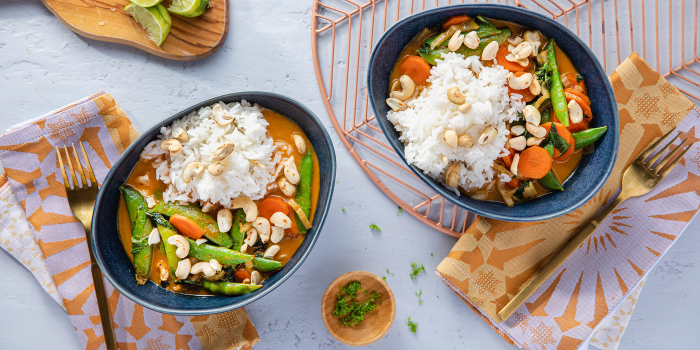 Vegetable Panang Curry with Jasmine Rice & Cashews