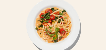Red Curry Udon coconut milk, kale, sweet peppers
