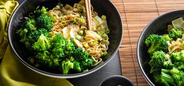 Chinese Longevity Noodles with Cabbage & Steamed Broccoli