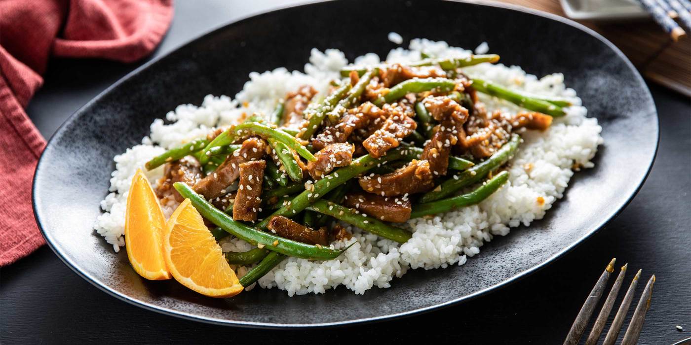 Orange Sesame Seitan with Green Beans & Sticky Rice