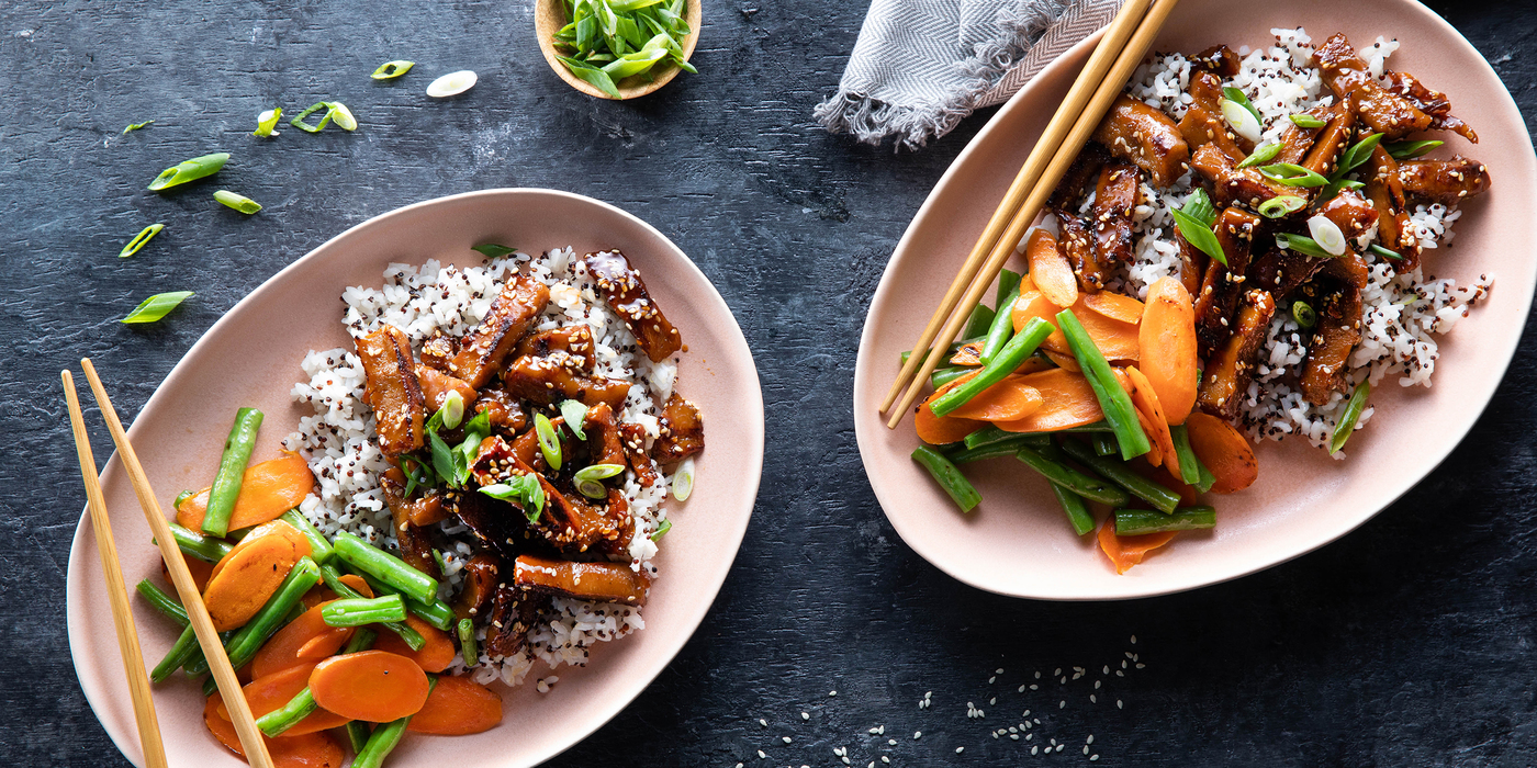 Sticky Apricot Seitan with Green Beans & Quinoa Speckled Rice