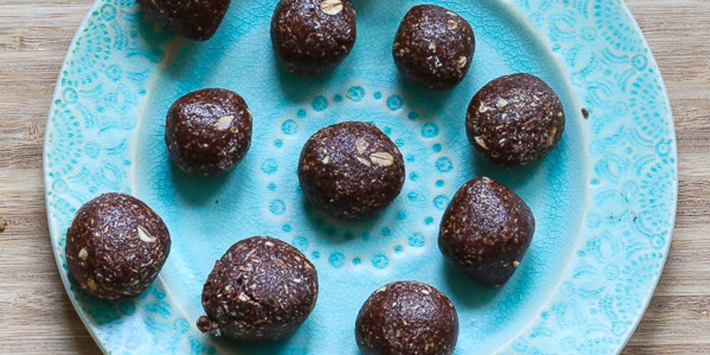 Cacao-Flax Energy Bites