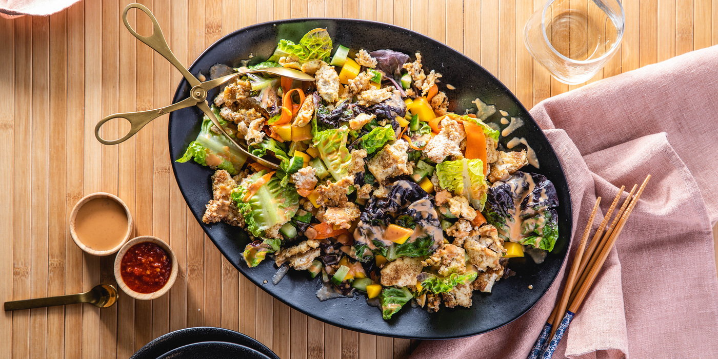 Crunchy Thai Vegetable Salad with Mango & Coriander Tofu