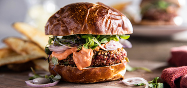 368 173 vegan beetburgerwithsmokytomatoaioli horizontal