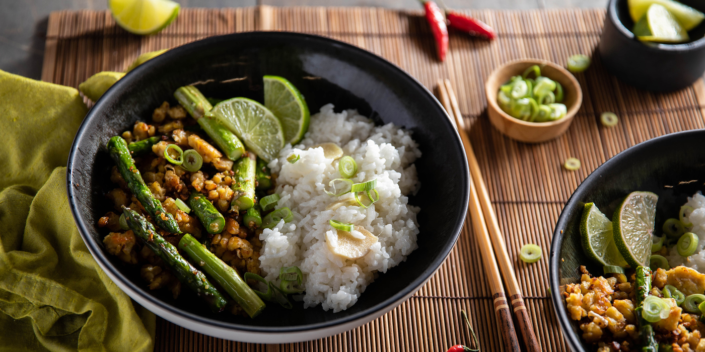 Congee with Black Pepper Tempeh & Asparagus