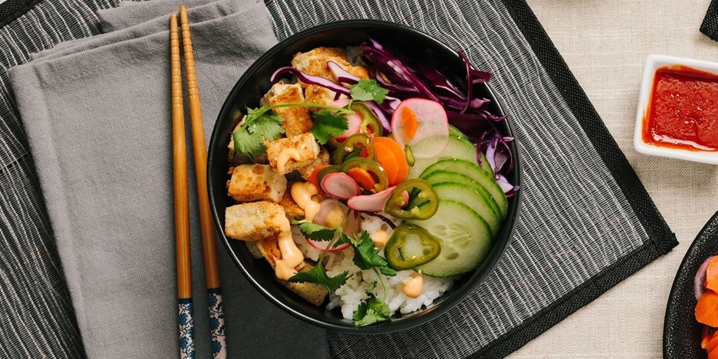 Vietnamese Tofu Bowl with Pickled Vegetables and Sriracha Aioli