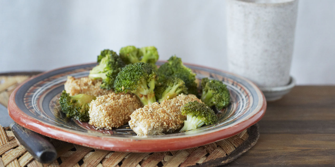 Sesame-Encrusted Tofu with Spicy Broccoli