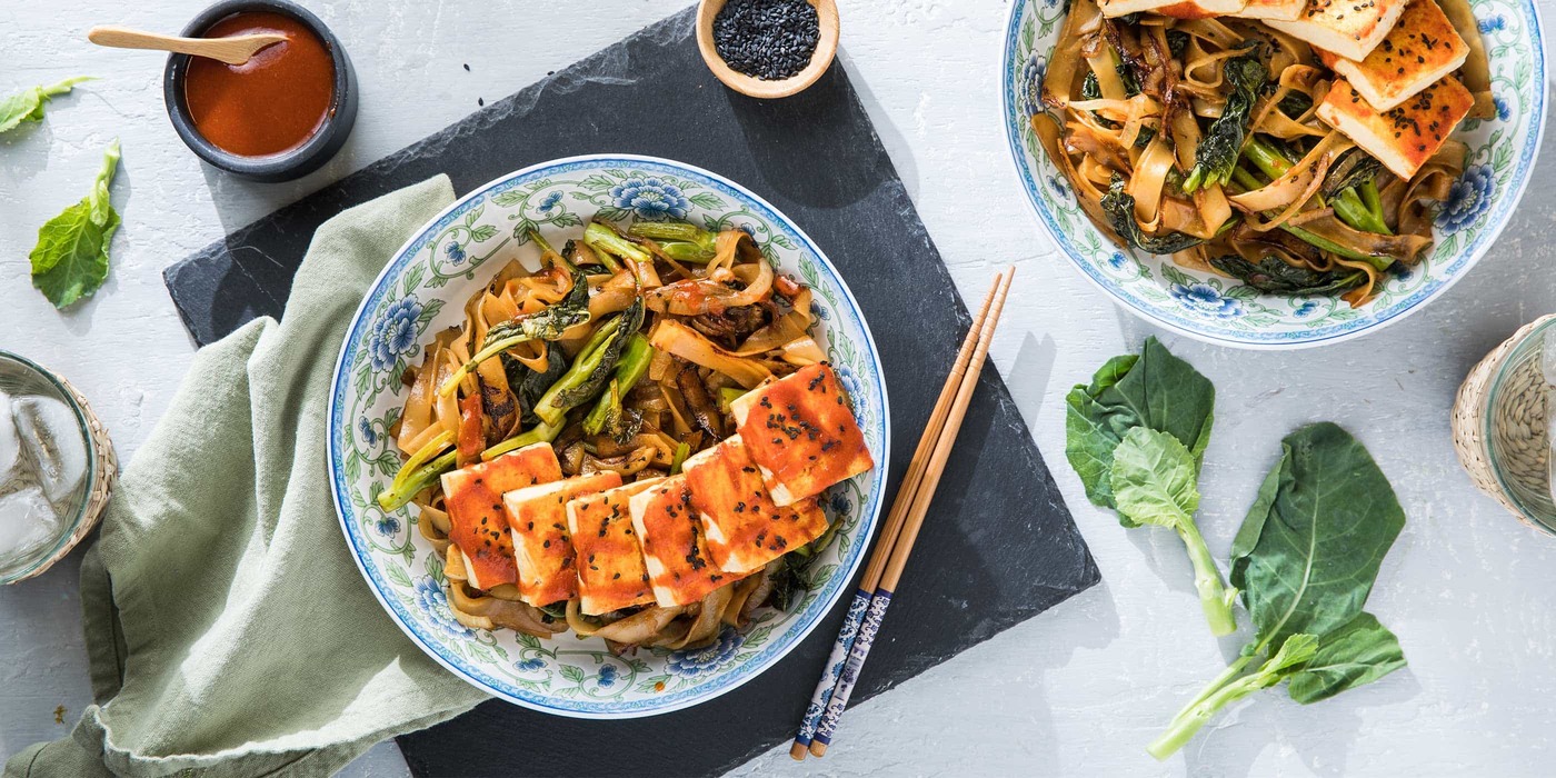 Sriracha Tofu with Drunken Noodles and Chinese Broccoli