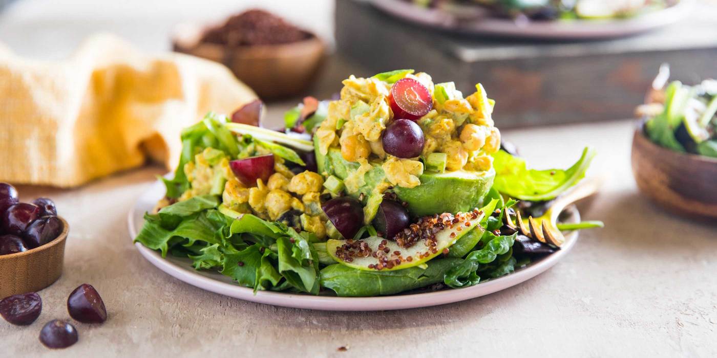 Chickpea Stuffed Avocado with Grapes and Red Quinoa Chickpea Stuffed Avocado with Grapes and Red Quinoa