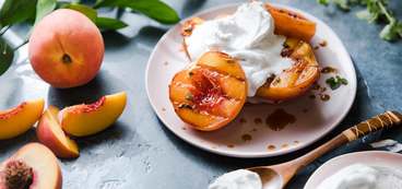 368 173 vegan grilledpeaches hero 3