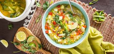 368 173 vegan coconutchowder hero 1