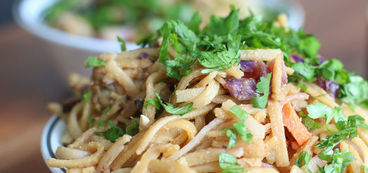 368 173 7f05 4ae9 pad thai hero 1 of 1