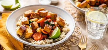 368 173 vegan tb12 redcurrytempeh hero 3