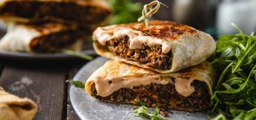 Black Bean Burger Crunch Wraps with Chipotle Aioli & Lemon Arugula Salad