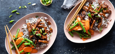 368 173 vegan stickyapricotseitanwithgreenbeans horizontal