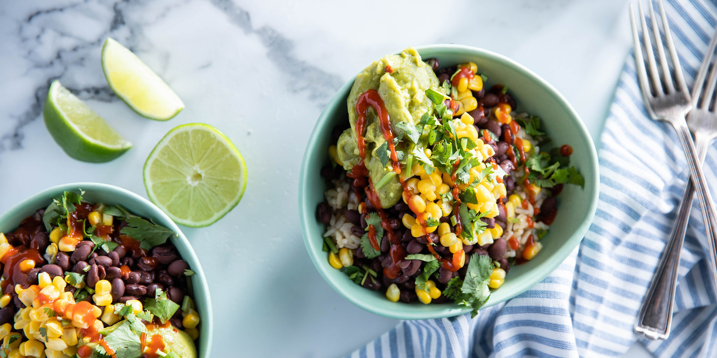 Burrito Bowls with Brown Rice & Guacamole Burrito Bowls with Brown Rice & Guacamole