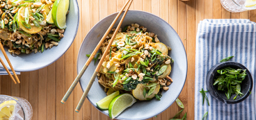 368 173 vegan spicyalmondbutternoodleswithgailan hero