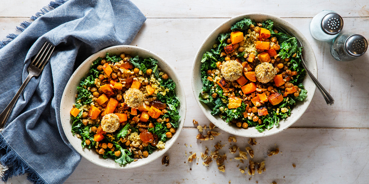 Roasted Butternut & Kale Bowls with Crunchy Chickpeas & Apricot Vinaigrette Roasted Butternut & Kale Bowls with Crunchy Chickpeas & Apricot Vinaigrette