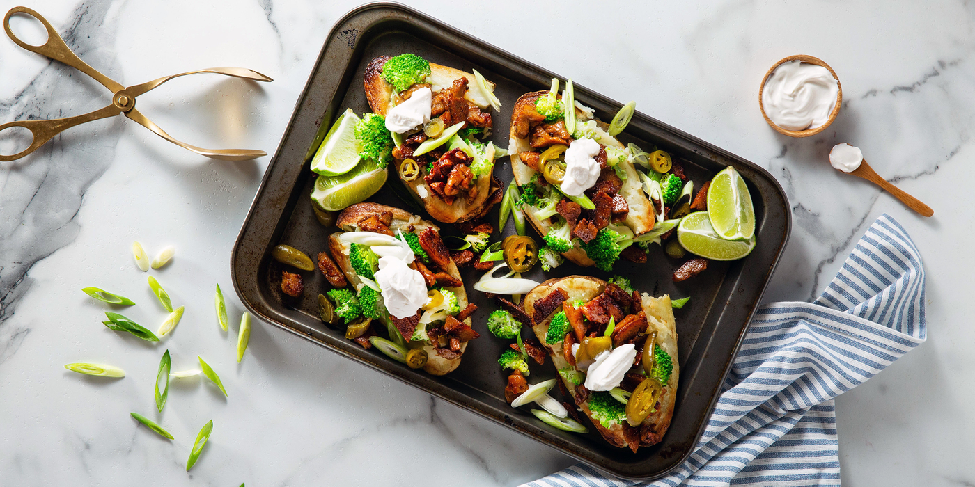 Loaded Potato Skins with Seitan Bacon & Sour Cream Loaded Potato Skins with Seitan Bacon & Sour Cream