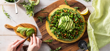 368 173 vegan greengoddesssoccapizzawithasparagus horizontal