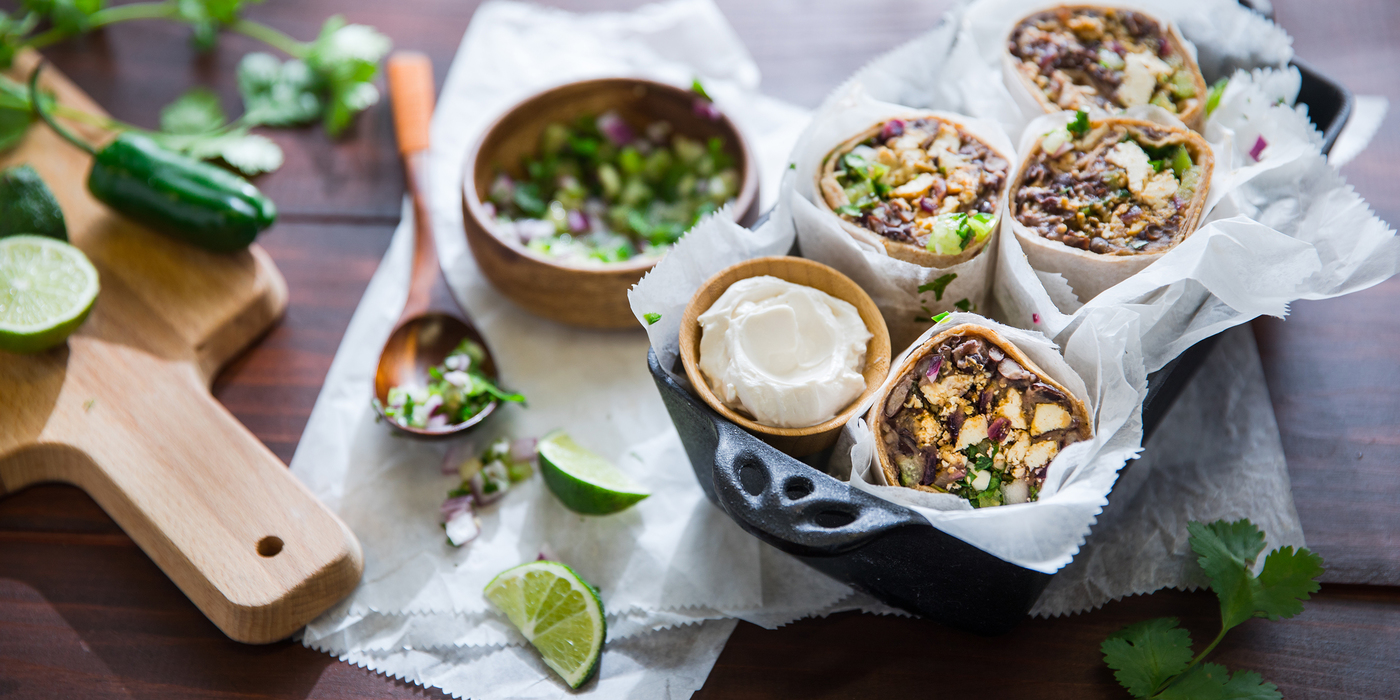 Ranchero Burritos with Tomatillo Salsa & Chipotle Black Beans Ranchero Burritos with Tomatillo Salsa & Chipotle Black Beans