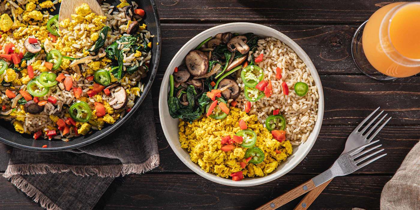 Farmers’ Market Tofu Scramble with Mushrooms & Spinach Farmers’ Market Tofu Scramble with Mushrooms & Spinach