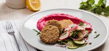 368 173 c48d 33a8 02772914 vegan amaranthfritter hero