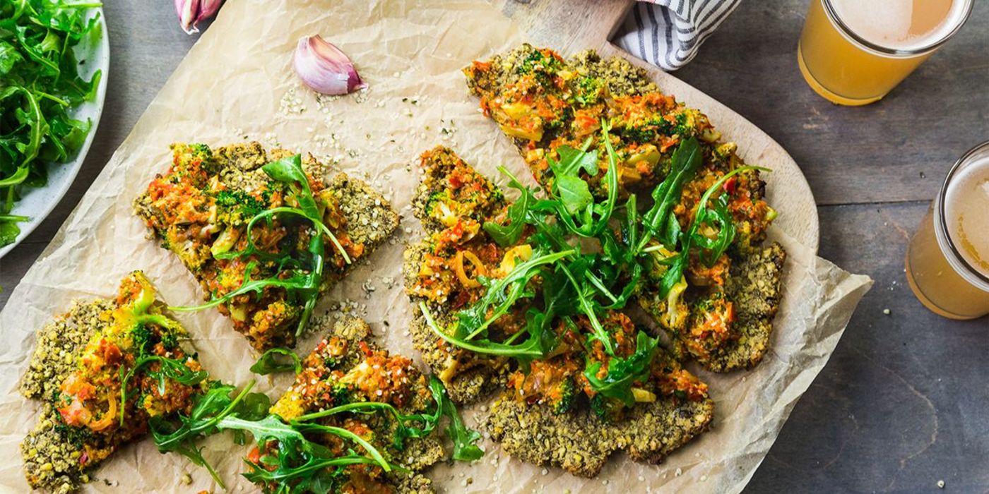 Thrive Sweet Pepper and Hemp Seed Pesto Pizza with Broccoli and Basil Thrive Sweet Pepper and Hemp Seed Pesto Pizza with Broccoli and Basil