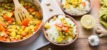 358 168 f0df vegan cashewkorma hero 1
